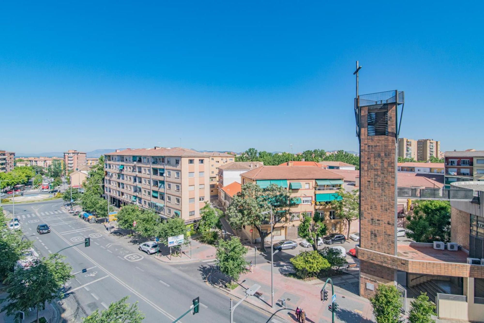 Delfin Retreat Con Terraza Junto A Parada De Metro Granada Exterior foto